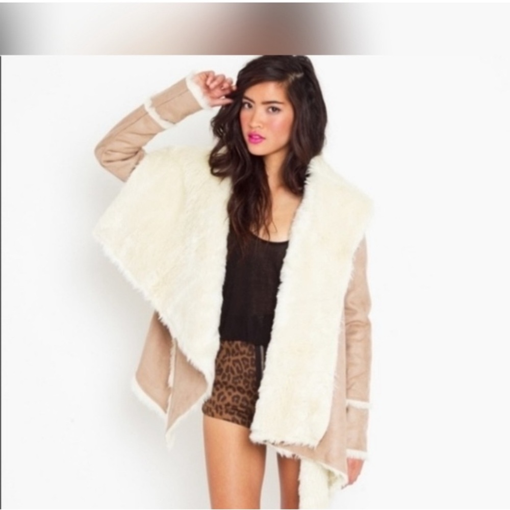 UNIF Chelsea Asymmetrical Shearling Open Front Coat Boho Hippie Penny Lane -Sz S - Picture 2 of 8